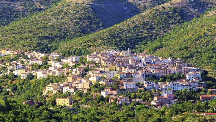 Framed Print : Old town of Ofena, Abruzzo, Italy Framed Print : Old town of Ofena, Abruzzo, Italy