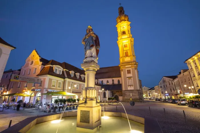 Framed Print : Old Town Water Fountain & Church illuminated at Dusk, Deggendorf, Lower Bavaria Framed Print : Old Town Water Fountain & Church illuminated at Dusk, Deggendorf, Lower Bavaria