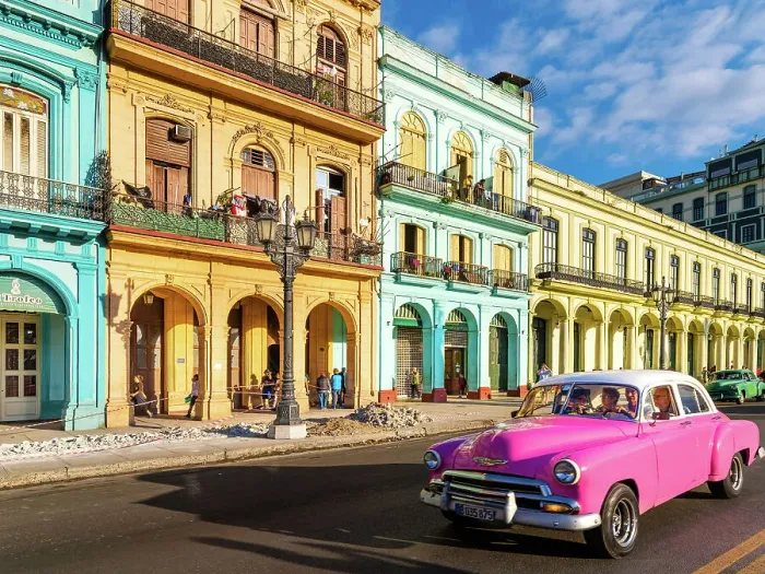 Framed Print : Oldtimer, Paseo de Marti, Streets of old Havana, Havana Vieja, Havana, Cuba Framed Print : Oldtimer, Paseo de Marti, Streets of old Havana, Havana Vieja, Havana, Cuba