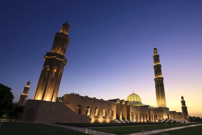 Framed Print : Oman, Muscat, Sultan Qaboos Grand Mosque