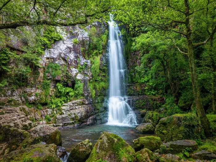 Framed Print : Oneta Waterfalls, Asturias, Northern Spain Framed Print : Oneta Waterfalls, Asturias, Northern Spain