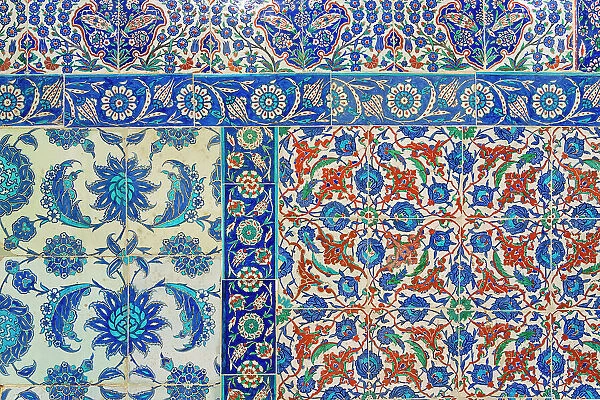 Detail of ornaments, Eyup Sultan Mosque, Eyup, Istanbul Province, Turkey