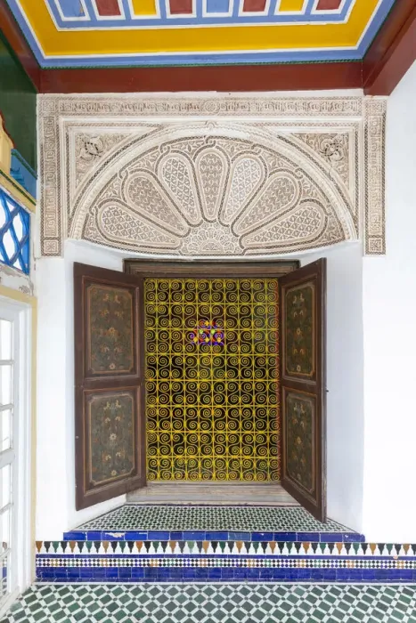 Framed Print : Ornate window, Courtyard gardens at Bahia Palace (Palais de la Bahia). Marrakech-Safi (Marrakesh-Tensift-El Haouz) region, Marrakesh, Morocco