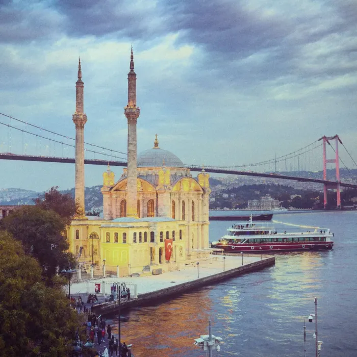 Framed Print : Ortakoy Camii (Mosque) and the Bosphorus Bridge, Ortakoy, Istanbul, Turkey Framed Print : Ortakoy Camii (Mosque) and the Bosphorus Bridge, Ortakoy, Istanbul, Turkey