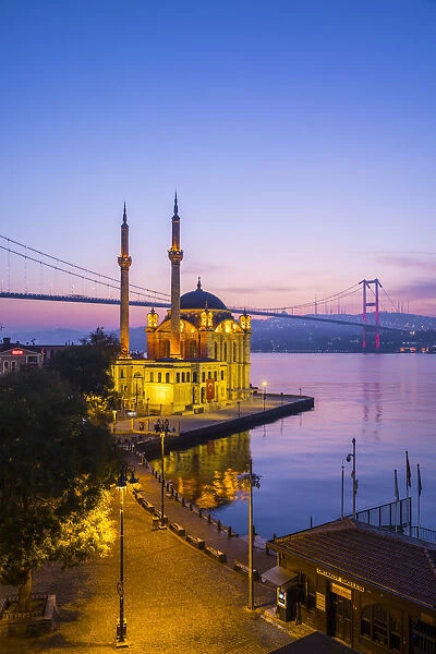 Ortakoy Camii (Mosque) and the Bosphorus Bridge, Ortakoy, Istanbul, Turkey