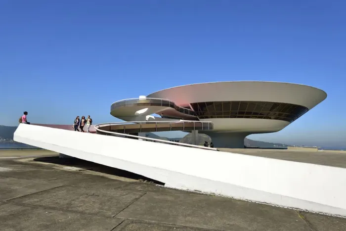 Framed Print : Oscar Niemeyers Contemporary Art Museum (MAC Niteroi), Niteroy, Rio de Janeiro Framed Print : Oscar Niemeyers Contemporary Art Museum (MAC Niteroi), Niteroy, Rio de Janeiro