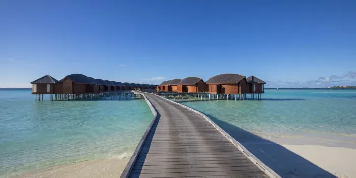 Framed Print : Overwater bungalows, Anantara Dhigu resort, South Male Atoll, Maldives