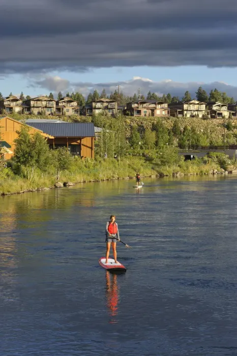 Framed Print : Paddle boarding on the Deschutes river, Old Mill district, Bend, Central Oregon, USA Framed Print : Paddle boarding on the Deschutes river, Old Mill district, Bend, Central Oregon, USA