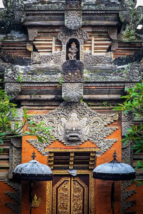 Framed Print : Paduraksa (kori) gateway, Pura Taman Kemuda Saraswati (Water Palace), Ubud, Bali, Indonesia Framed Print : Paduraksa (kori) gateway, Pura Taman Kemuda Saraswati (Water Palace), Ubud, Bali, Indonesia