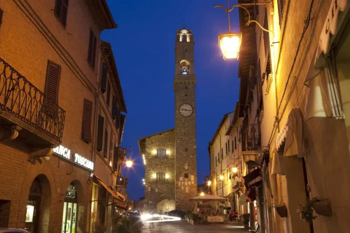 Framed Print : Palazzo dei Priori & Palazzo Pretorio, Montalcino, Tuscany, Italy Framed Print : Palazzo dei Priori & Palazzo Pretorio, Montalcino, Tuscany, Italy