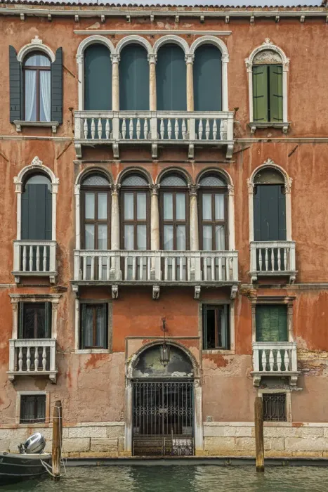Framed Print : Palazzo on the Grand Canal, San Polo, Venice, Veneto, Italy Framed Print : Palazzo on the Grand Canal, San Polo, Venice, Veneto, Italy