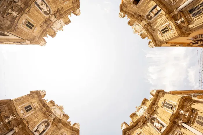 Framed Print : Palermo, Sicily, Italy. Quattro canti (four corners) square in the old town Framed Print : Palermo, Sicily, Italy. Quattro canti (four corners) square in the old town
