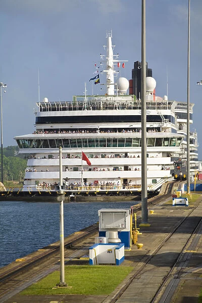 Panama, Panama Canal, Queen Victoria cruise ship on its maiden World Cruise passing
