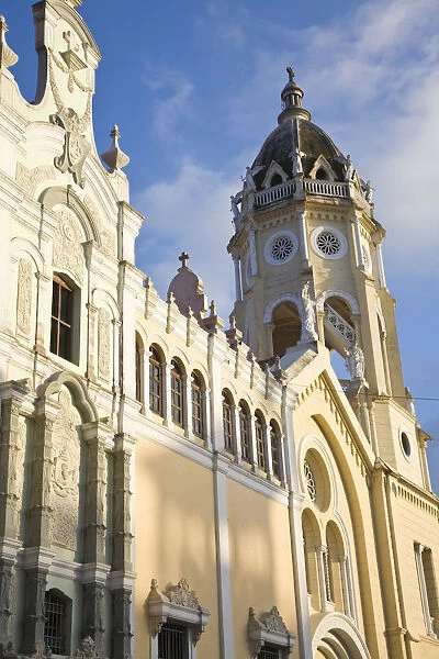 Panama, Panama City, Casco Viejo (San Felipe), Plaza Bolivar, San Fransisco de Asisi