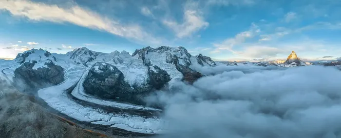Framed Print : Panorama of the iconic Gornergrat Gletscher, Monte Rosa and Matterhorn in a foggy morning, Zermatt, Canton of Valais, Switzerland