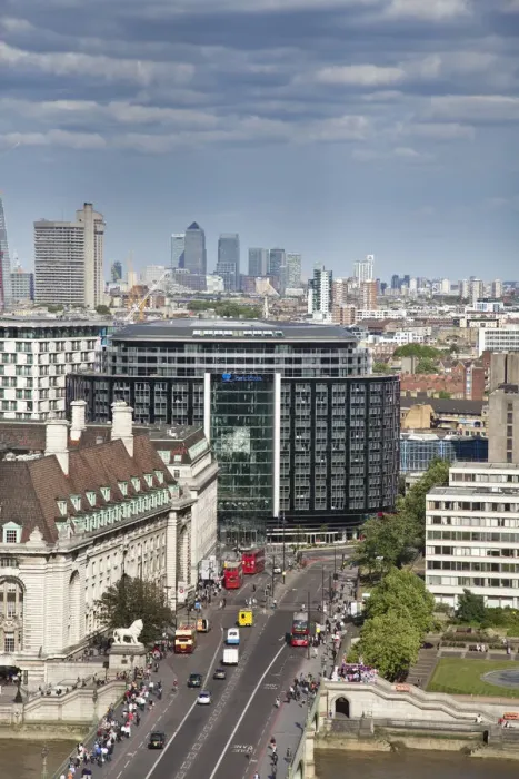 Framed Print : Park Plaza Westminster Hotel and Canary Wharf in background, London, England, UK Framed Print : Park Plaza Westminster Hotel and Canary Wharf in background, London, England, UK