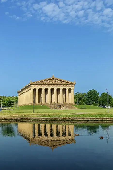 Framed Print : Parthenon in Centennial Park, Nashville, Tennessee, USA Framed Print : Parthenon in Centennial Park, Nashville, Tennessee, USA