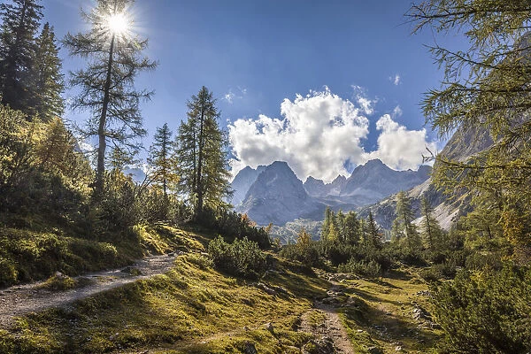Path to Lake Seebensee in the Gais valley, Ehrwald in Tirol, Tyrol, Austria