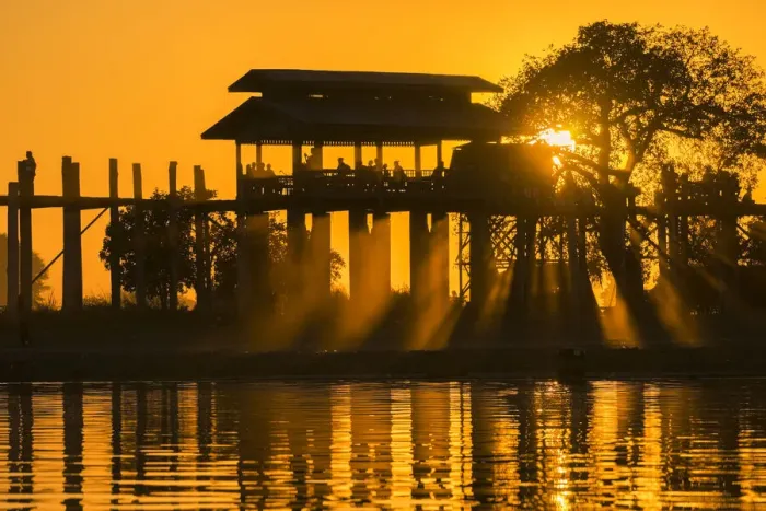 Framed Print : People on U Bein bridge over Taungthaman Lake at sunset, Amarapura, Amarapura Township Framed Print : People on U Bein bridge over Taungthaman Lake at sunset, Amarapura, Amarapura Township