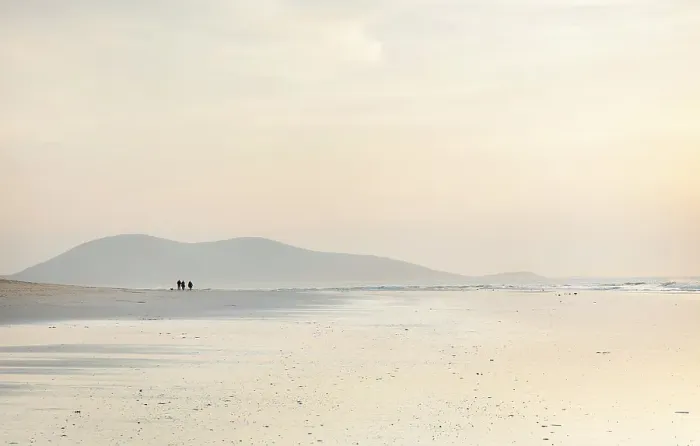 Framed Print : People wallking on Traigh Rosamol at sunset, Luskentyre, Isle of Harris, Outer Hebrides, Scotland Framed Print : People wallking on Traigh Rosamol at sunset, Luskentyre, Isle of Harris, Outer Hebrides, Scotland