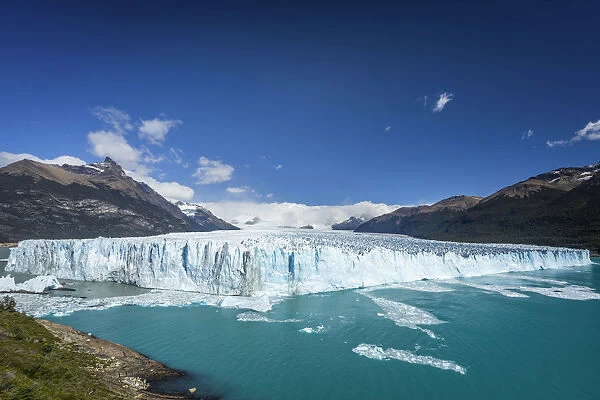 Perito Moreno Glacier in Argentino Lake, UNESCO, Los Glaciares National Park, El Calafate