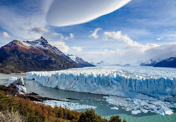 Perito Moreno Glacier, elevated view, Los Glaciares National Park, Santa Cruz Province