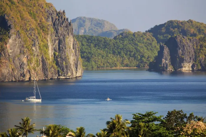 Framed Print : Philippines, Palawan, El Nido town and bay and Cadlao Island Framed Print : Philippines, Palawan, El Nido town and bay and Cadlao Island