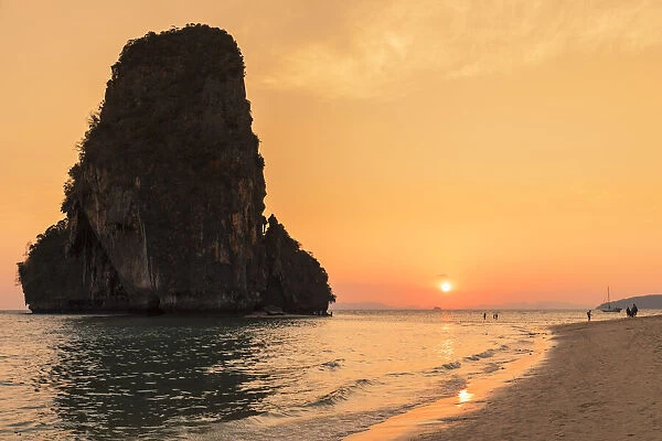 Phra Nang Beach at sunset, Railay Peninsula, Krabi Provonce, Thailand