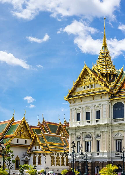 Phra Thinang Chakri Maha Prasat throne hall and rooftops of the Phra Maha Monthien group