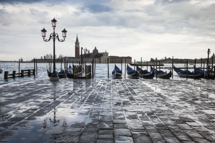 Framed Print : Piazza San Marco looking across to San Giorgio Maggiore, Venice, Italy Framed Print : Piazza San Marco looking across to San Giorgio Maggiore, Venice, Italy