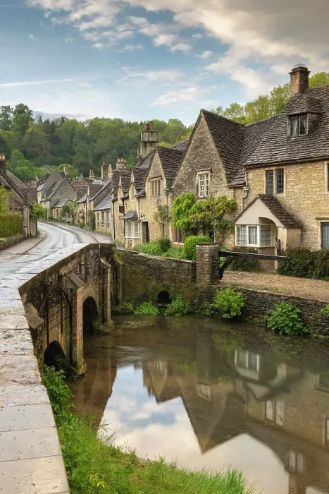Framed Print : Picture postcard Cotswolds village of Castle Combe, Wiltshire, England. Spring (May) 2019 Framed Print : Picture postcard Cotswolds village of Castle Combe, Wiltshire, England. Spring (May) 2019