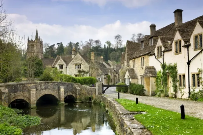 Framed Print : Picturesque Cotswolds village of Castle Combe, Wiltshire, England. Spring (April) 2009 Framed Print : Picturesque Cotswolds village of Castle Combe, Wiltshire, England. Spring (April) 2009