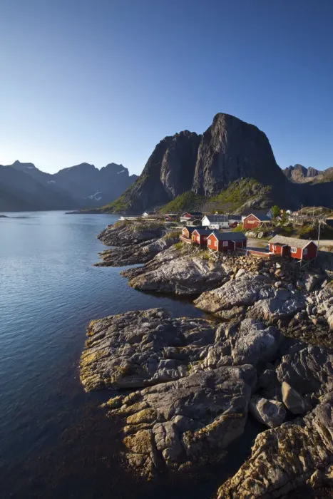 Framed Print : The picturesque fishing village of Hamnoy, Hamnoy, Moskenesoy, Lofoten Islands, Nordland Framed Print : The picturesque fishing village of Hamnoy, Hamnoy, Moskenesoy, Lofoten Islands, Nordland