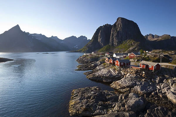 The picturesque fishing village of Hamnoy, Hamnoy, Moskenesoy, Lofoten Islands, Nordland