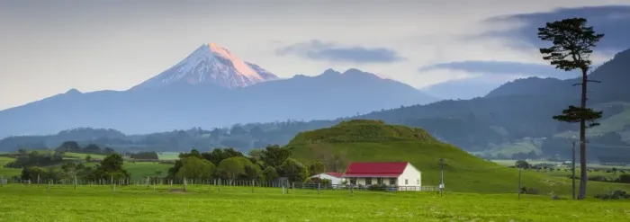 Framed Print : Picturesque Mount Taranaki (Egmont) and rural landscape, Taranaki, North Island Framed Print : Picturesque Mount Taranaki (Egmont) and rural landscape, Taranaki, North Island