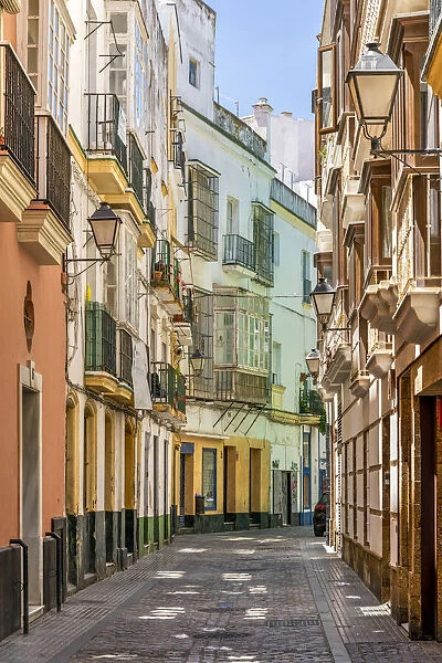 Picturesque street scene in the old town, Cadiz, Andalusia, Spain