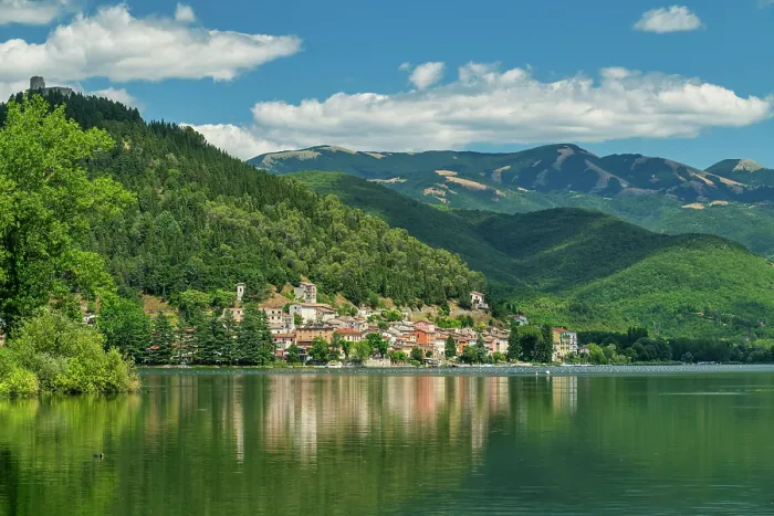 Framed Print : Piediluco Reflecting in Lake Piediluco, Umbria, Italy, Europe Framed Print : Piediluco Reflecting in Lake Piediluco, Umbria, Italy, Europe