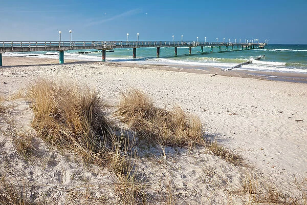 Pier and beach in Heiligendamm, Mecklenburg-West Pomerania, Baltic Sea, North Germany, Germany