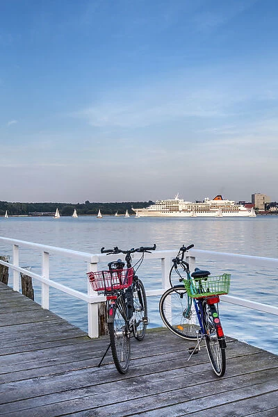 Pier, Kiel fjord, Kiel, Baltic coast, Schleswig-Holstein, Germany