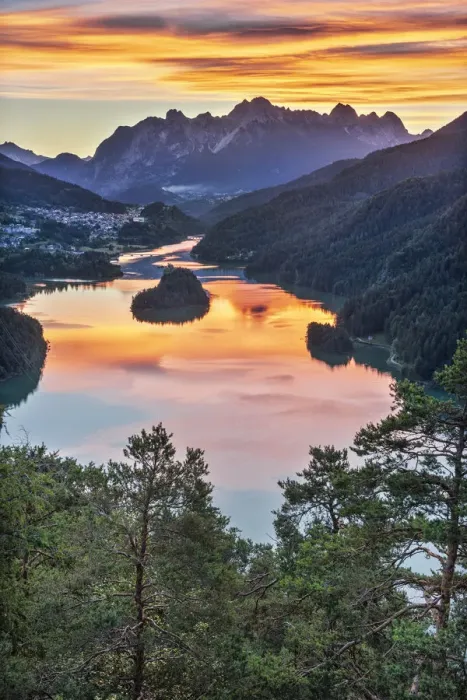 Framed Print : Pieve di Cadore, province of Belluno, Veneto, Italy The Lake di Centro Cadore at sunrise Framed Print : Pieve di Cadore, province of Belluno, Veneto, Italy The Lake di Centro Cadore at sunrise