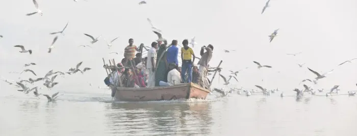 Framed Print : Pilgrims on the Ganges river, Varanasi, India Framed Print : Pilgrims on the Ganges river, Varanasi, India