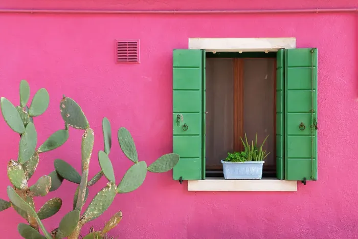 Framed Print : Pink House & Green Window, Burano, Venice, Italy