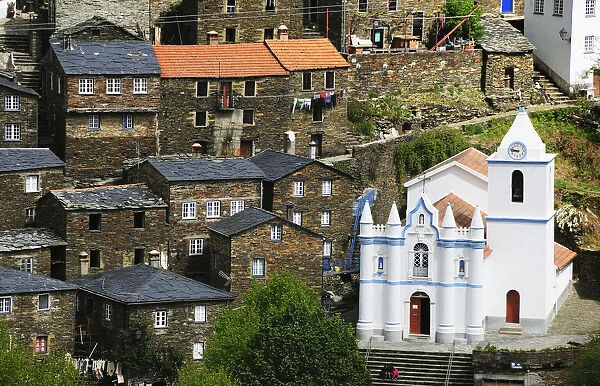 Piodao, old traditional village, all built in schist, in the heart of Portugal
