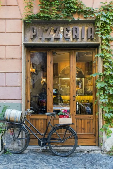 Framed Print : Pizzeria restaurant in Trastevere district, Rome, Lazio, Italy Framed Print : Pizzeria restaurant in Trastevere district, Rome, Lazio, Italy