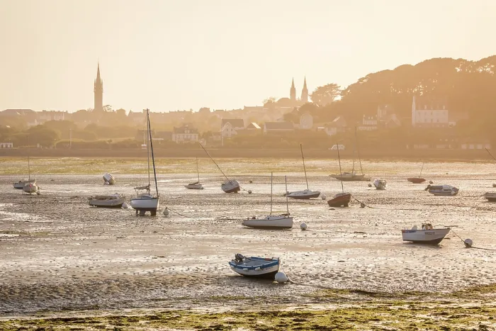 Framed Print : Plage Sainte-Anne at low tide with view to Saint-Pol-de-Leon, Finistere, Brittany, France Framed Print : Plage Sainte-Anne at low tide with view to Saint-Pol-de-Leon, Finistere, Brittany, France