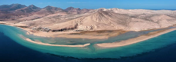 Playa de Sotavento and Laguna de Sotavento, Fuerteventura, Canary Islands, Spain