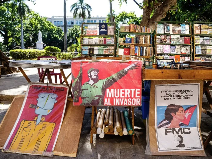 Framed Print : Plaza de Armas Books and Antiques, old Havana Cuba, Havana, Cuba Framed Print : Plaza de Armas Books and Antiques, old Havana Cuba, Havana, Cuba