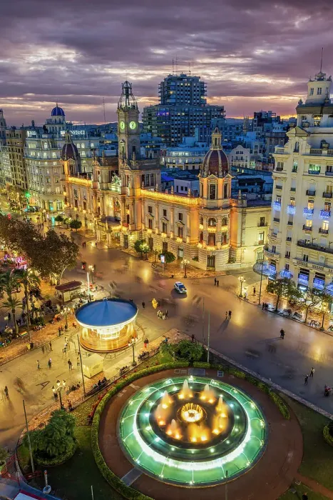 Framed Print : Plaza del Ayuntamiento decorated with Christmas lights, Valencia, Spain