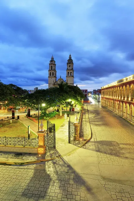 Framed Print : Plaza de la Independencia and cathedral, Campeche, Yucatan Peninsula, Mexico