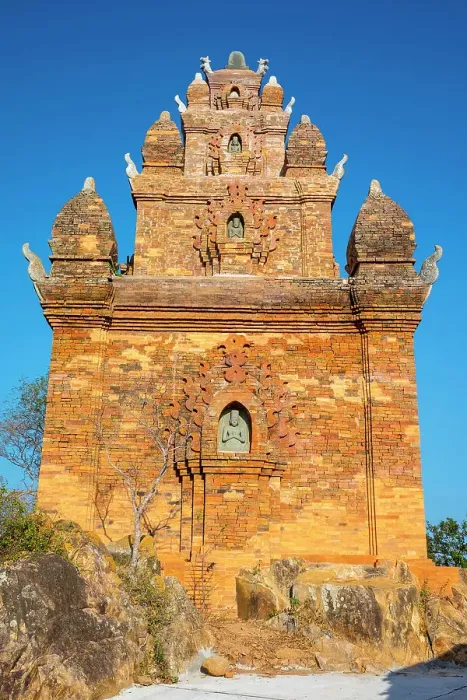 Framed Print : Po Ro Me temple ruins, 17th centrury Cham tower, Ninh Phuoc District, Ninh Thuan Province Framed Print : Po Ro Me temple ruins, 17th centrury Cham tower, Ninh Phuoc District, Ninh Thuan Province